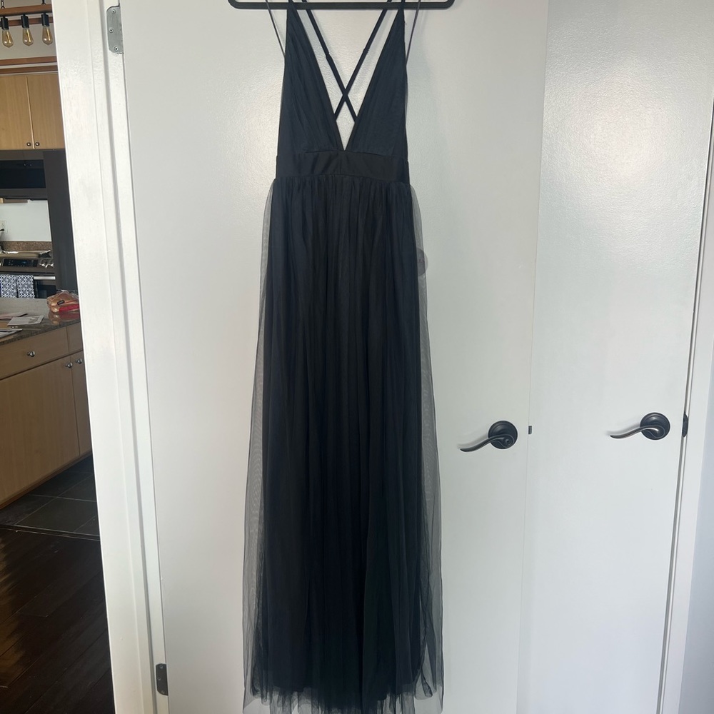 Gray maxi dress. Tulle overlay.